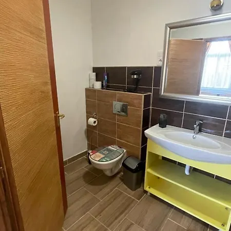 Bed & Breakfast Meller-kastely