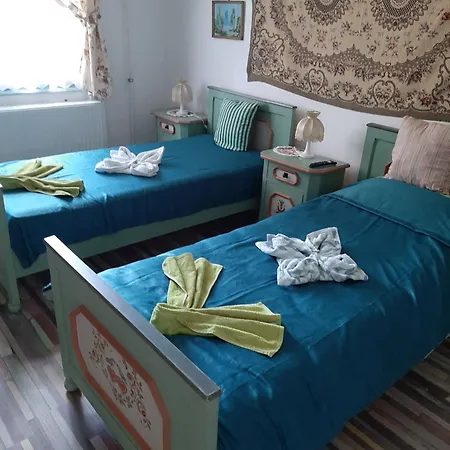 Bed & Breakfast Meller-kastely