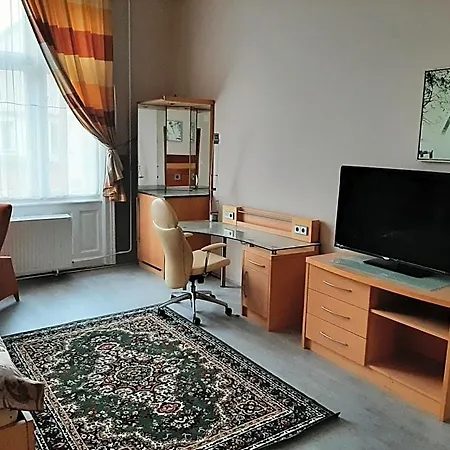 Meller-kastély Bed and breakfast