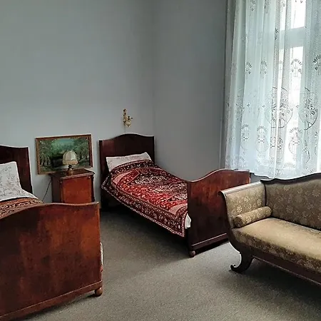 Bed and breakfast Meller-kastély 4*