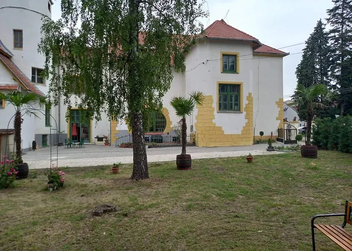 Nocleg ze śniadaniem Meller-kastely 3*